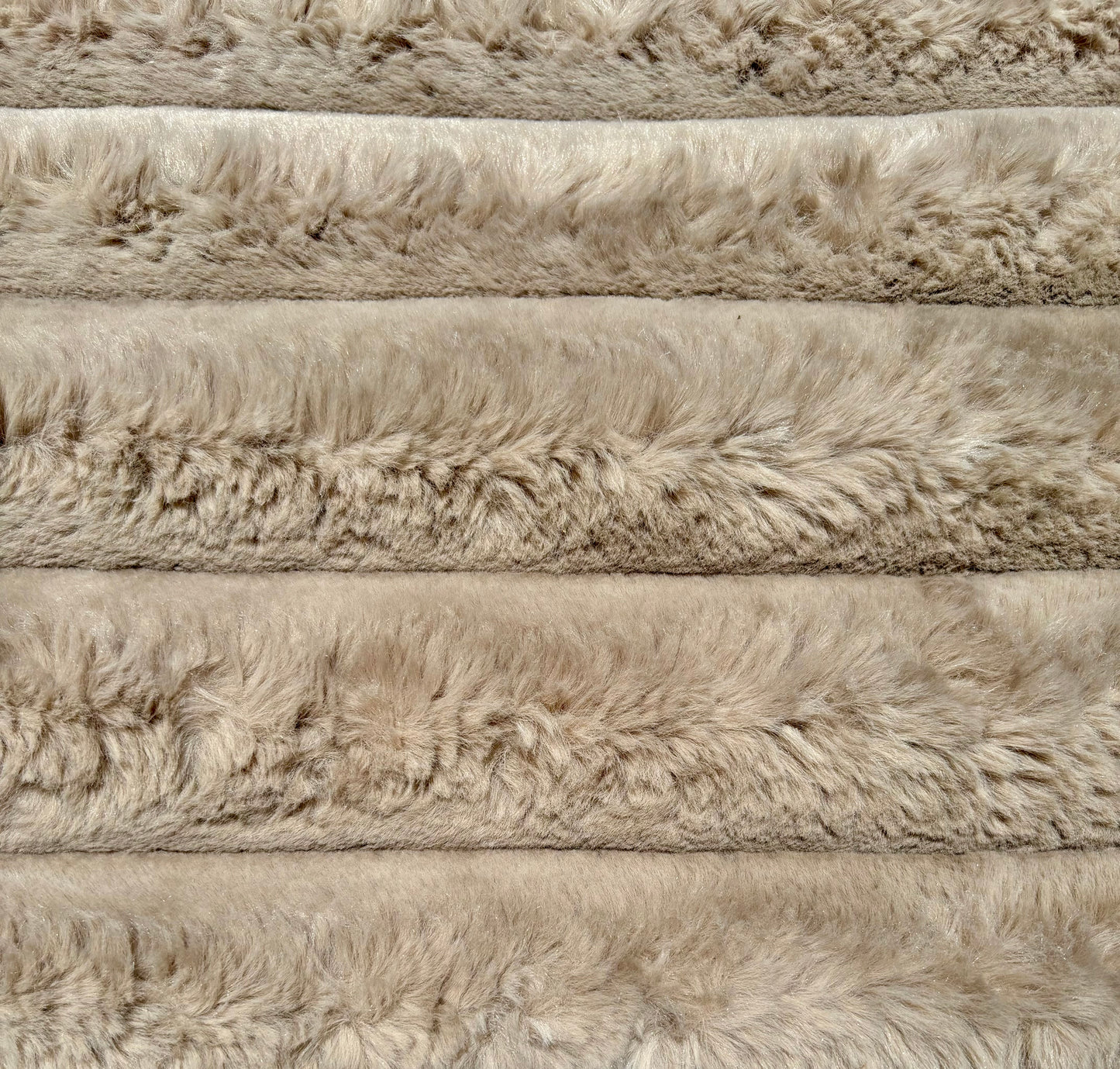 Dog bed - taupe fluffy fabric