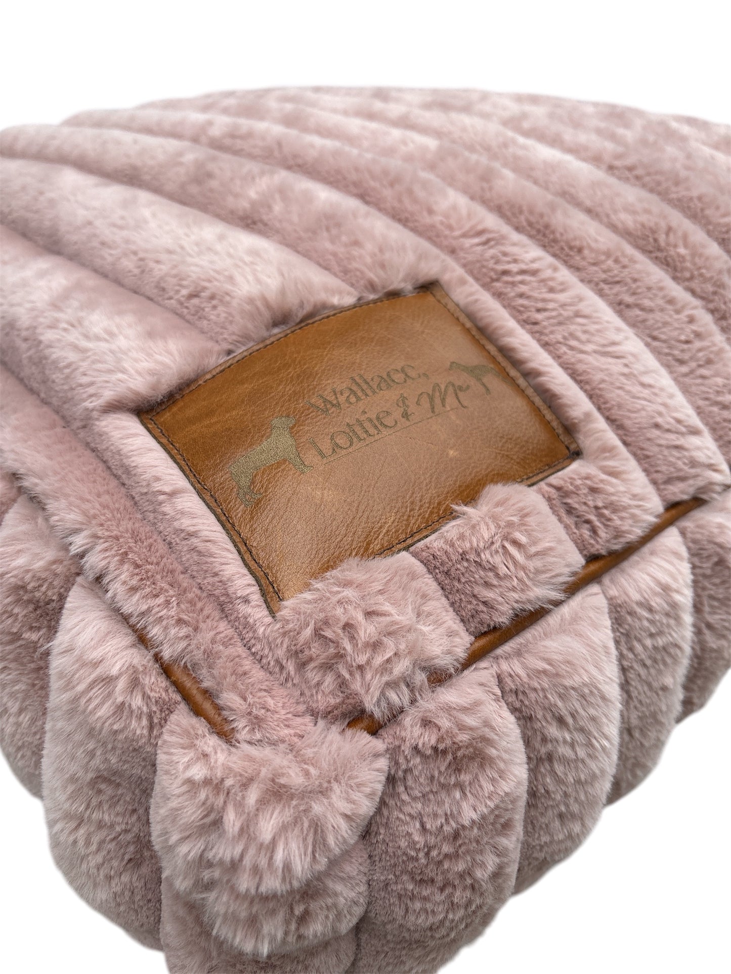 Dog bed - pink fluffy fabric